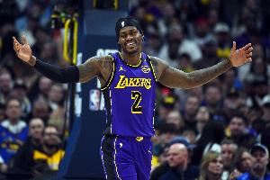 压迫力给够！范德比尔特近4战场均7.0分8.0篮板2.3助攻2.0抢断