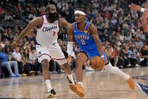 船记:在对阵年轻的卫冕冠军时 快船的表现像一支老迈的球队